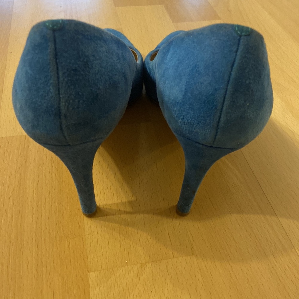 Jcrew blue suede 3” heels - Picture 3 of 7